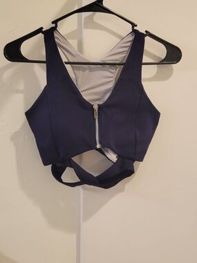 Navy Front-Zip Crisscross Sports Bra